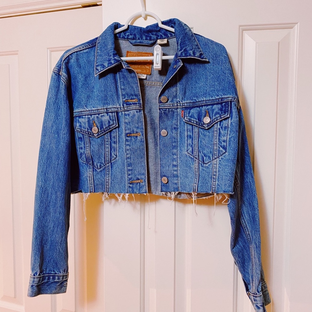 Vintage Cropped Levi’s Jacket✨